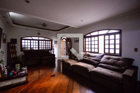 Sala  de casa à venda com 5 quartos, 320m² em Vila das Merces, São Paulo