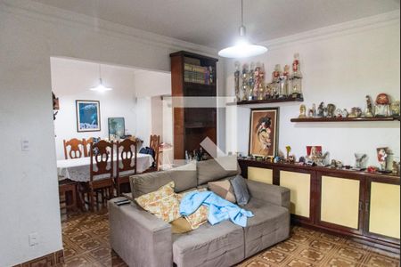 Sala de casa à venda com 3 quartos, 200m² em Vila Deodoro, São Paulo