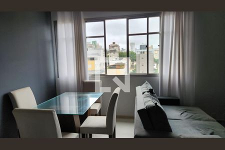 Apartamento à venda com 65m², 2 quartos e 1 vagaSala