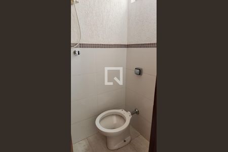 Banheiro de apartamento à venda com 2 quartos, 65m² em Santo Antônio, Belo Horizonte