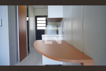 Cozinha de kitnet/studio para alugar com 1 quarto, 18m² em Saco Grande, Florianópolis