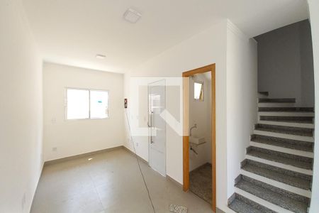 Sala de casa de condomínio à venda com 2 quartos, 74m² em Vila Aurocan, Campinas