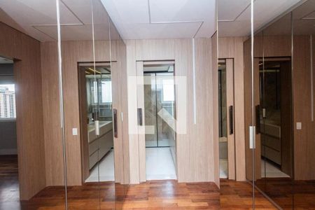 Apartamento à venda com 3 quartos, 151m² em Itaim Bibi, São Paulo