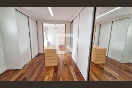 Apartamento à venda com 281m², 3 quartos e 4 vagas