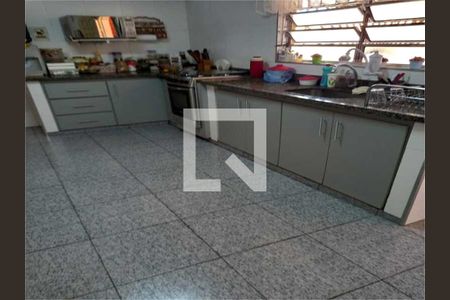 Casa à venda com 2 quartos, 210m² em Vila Metalúrgica, Santo André