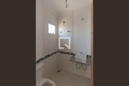 Banheiro da Suíte 1 de casa de condomínio à venda com 2 quartos, 74m² em Vila Aurocan, Campinas