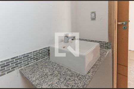 Banheiro da Suíte 1 de casa de condomínio à venda com 2 quartos, 74m² em Vila Aurocan, Campinas