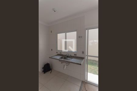 Cozinha de casa de condomínio à venda com 2 quartos, 74m² em Vila Aurocan, Campinas