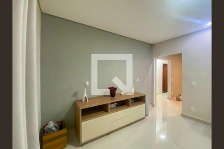 Sala 1 de casa à venda com 3 quartos, 360m² em Tupi, Belo Horizonte