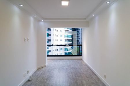 Sala de apartamento à venda com 3 quartos, 80m² em Vila Suzana, São Paulo