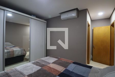 Suíte de casa à venda com 2 quartos, 200m² em Brigadeira, Canoas