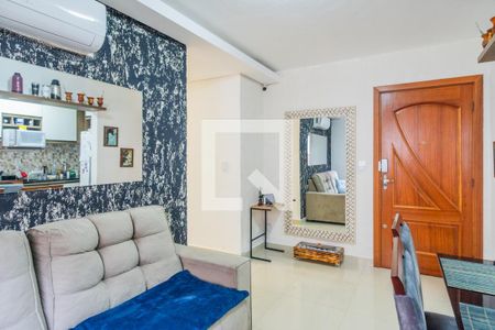 Sala de apartamento à venda com 3 quartos, 70m² em Vila Nova, Porto Alegre