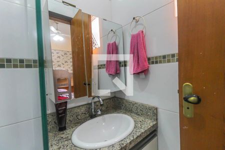 Casa à venda com 62m², 2 quartos e 1 vaga Casa à venda com 62m², 2 quartos e 1 vagaBanheiro da Suíte 2