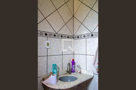 Casa à venda com 170m², 3 quartos e 2 vagas Casa à venda com 170m², 3 quartos e 2 vagasBanheiro suite 2