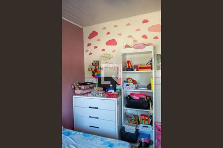 Casa à venda com 170m², 3 quartos e 2 vagas Casa à venda com 170m², 3 quartos e 2 vagasQuarto