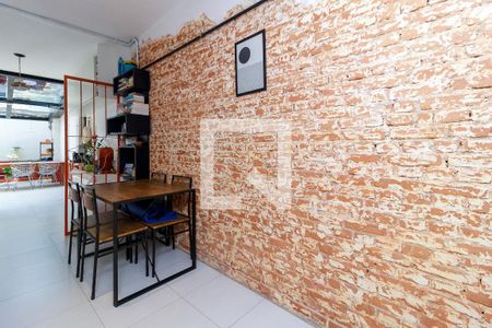 Sala de casa à venda com 2 quartos, 120m² em Campo Belo, São Paulo