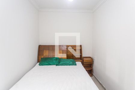 Quarto 1 de apartamento para alugar com 2 quartos, 50m² em Horto Florestal, Belo Horizonte