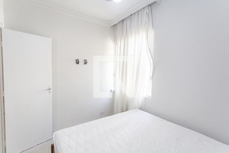 Quarto 1 de apartamento para alugar com 2 quartos, 50m² em Horto Florestal, Belo Horizonte