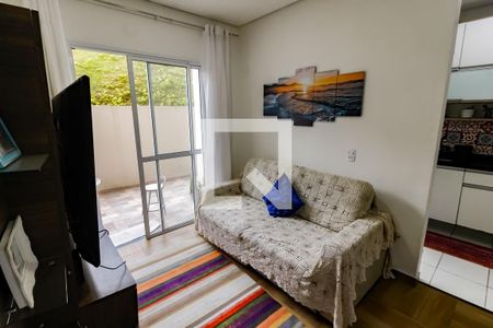 Sala de apartamento à venda com 2 quartos, 49m² em Jardim Henriqueta, Taboão da Serra