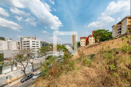 Sala de apartamento para alugar com 2 quartos, 72m² em Estoril, Belo Horizonte