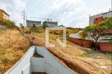 Quarto 1 de apartamento para alugar com 2 quartos, 72m² em Estoril, Belo Horizonte