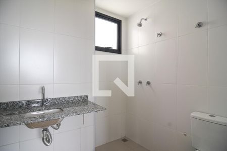 banheiro  de kitnet/studio para alugar com 1 quarto, 49m² em Ingá, Niterói