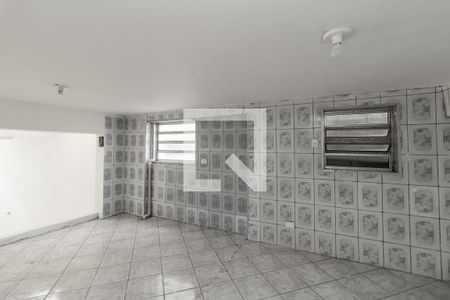 Sala/Quarto de casa para alugar com 1 quarto, 160m² em Vila Paranaguá, São Paulo