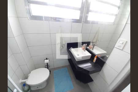 Banheiro de apartamento para alugar com 1 quarto, 30m² em Itararé, São Vicente