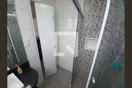 Banheiro de apartamento para alugar com 1 quarto, 30m² em Itararé, São Vicente