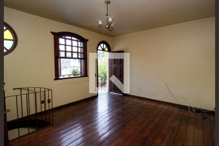 Sala  de casa à venda com 5 quartos, 360m² em Aparecida, Belo Horizonte