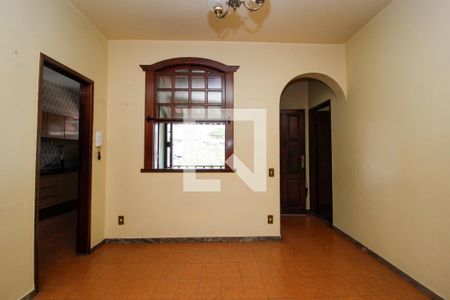 Sala 2 de casa à venda com 5 quartos, 360m² em Aparecida, Belo Horizonte