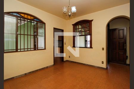 Sala 2 de casa à venda com 5 quartos, 360m² em Aparecida, Belo Horizonte