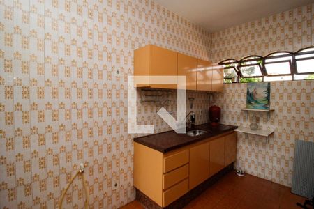 Cozinha de casa à venda com 5 quartos, 360m² em Aparecida, Belo Horizonte