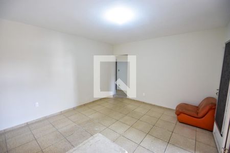 Sala de casa à venda com 2 quartos, 196m² em Quintino Bocaiúva, Rio de Janeiro