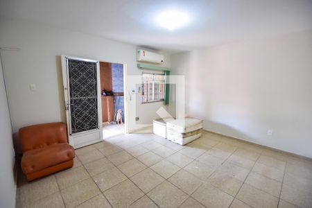 Sala de casa à venda com 2 quartos, 196m² em Quintino Bocaiúva, Rio de Janeiro