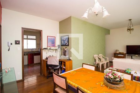 Sala de apartamento à venda com 3 quartos, 110m² em Santa Efigênia, Belo Horizonte