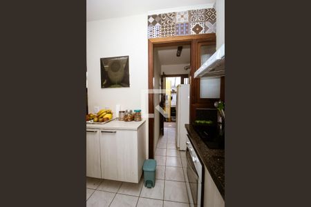 Cozinha de casa de condomínio à venda com 3 quartos, 129m² em Espírito Santo, Porto Alegre