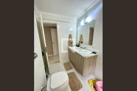 Apartamento à venda com 205m², 4 quartos e 2 vagas Apartamento à venda com 205m², 4 quartos e 2 vagasBanheiro Social