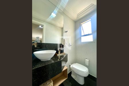 Apartamento à venda com 205m², 4 quartos e 2 vagas Apartamento à venda com 205m², 4 quartos e 2 vagasLavabo