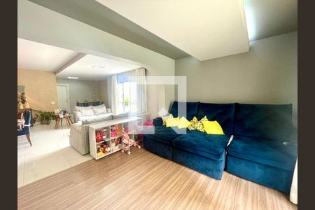 Sala de TV de apartamento à venda com 4 quartos, 205m² em Centro, Jundiaí