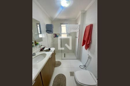 Apartamento à venda com 205m², 4 quartos e 2 vagas Apartamento à venda com 205m², 4 quartos e 2 vagasBanheiro da Suíte