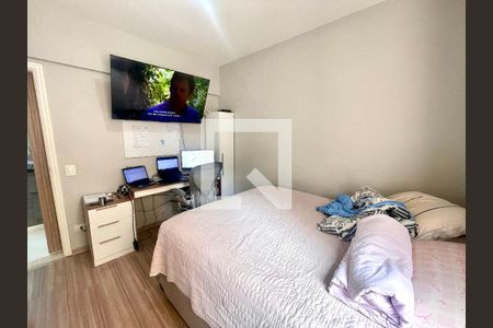 Apartamento à venda com 205m², 4 quartos e 2 vagas Apartamento à venda com 205m², 4 quartos e 2 vagasQuarto 3
