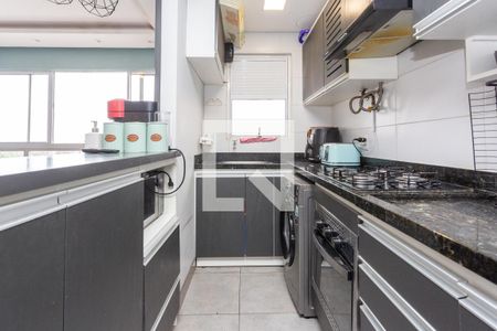 Cozinha de apartamento à venda com 2 quartos, 48m² em Jardim Leopoldina, Porto Alegre