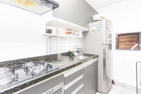 Cozinha de apartamento à venda com 2 quartos, 48m² em Jardim Leopoldina, Porto Alegre