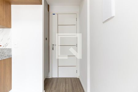 Entrada  de apartamento para alugar com 1 quarto, 33m² em Vila Nair, São Paulo