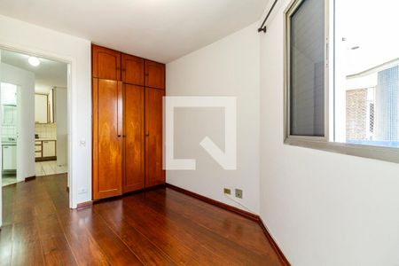 Quarto 1 de apartamento à venda com 2 quartos, 81m² em Pinheiros, São Paulo