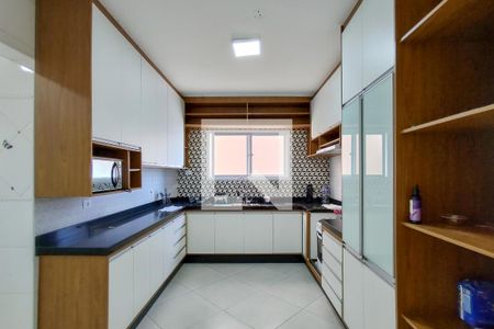 Apartamento para alugar com 140m², 3 quartos e 1 vaga Apartamento para alugar com 140m², 3 quartos e 1 vagaCozinha