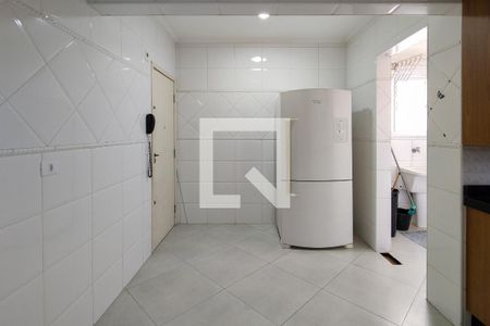 Apartamento para alugar com 140m², 3 quartos e 1 vaga Apartamento para alugar com 140m², 3 quartos e 1 vagaCozinha