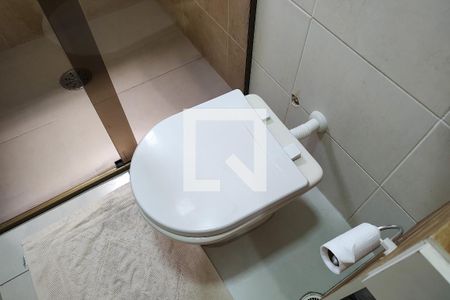 Apartamento para alugar com 140m², 3 quartos e 1 vaga Apartamento para alugar com 140m², 3 quartos e 1 vagaBanheiro da Suíte 1