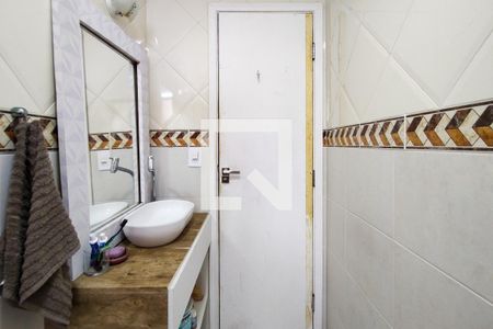 Apartamento para alugar com 140m², 3 quartos e 1 vaga Apartamento para alugar com 140m², 3 quartos e 1 vagaBanheiro da Suíte 1